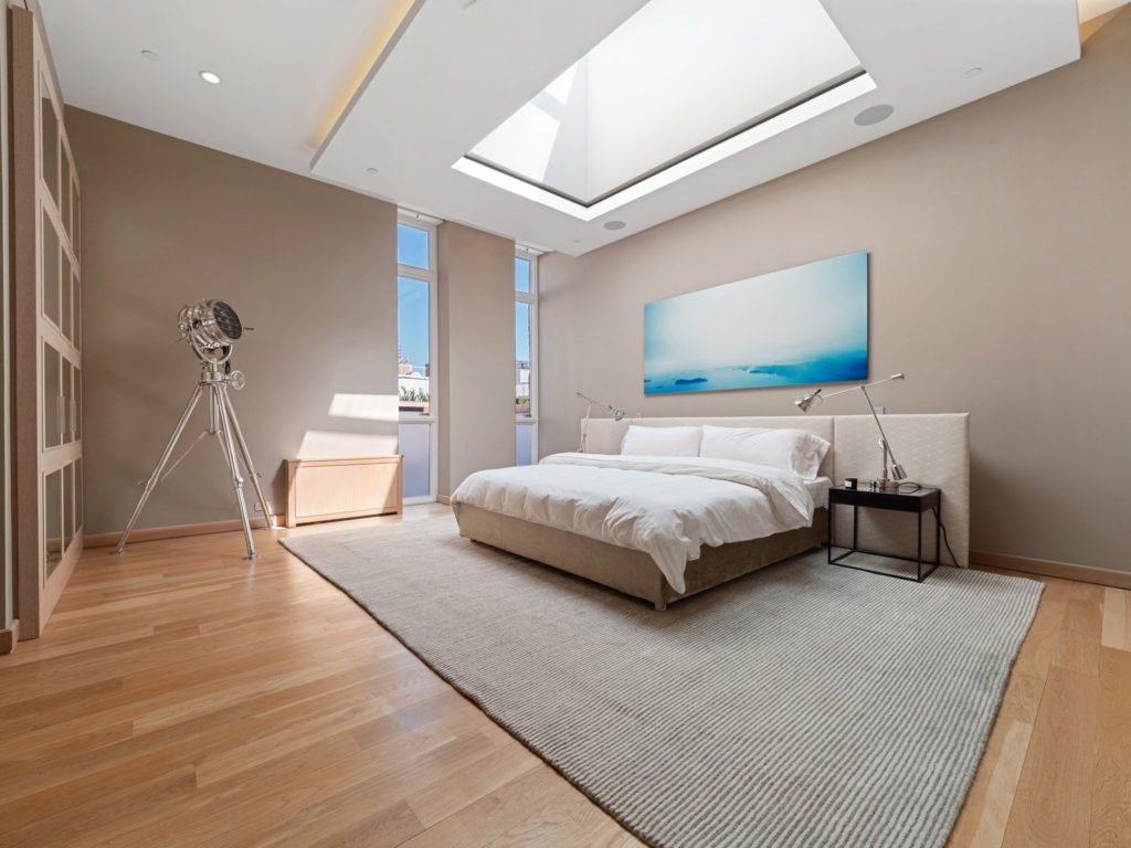 16-383-West-Broadway-Penthouse-Bedroom-4