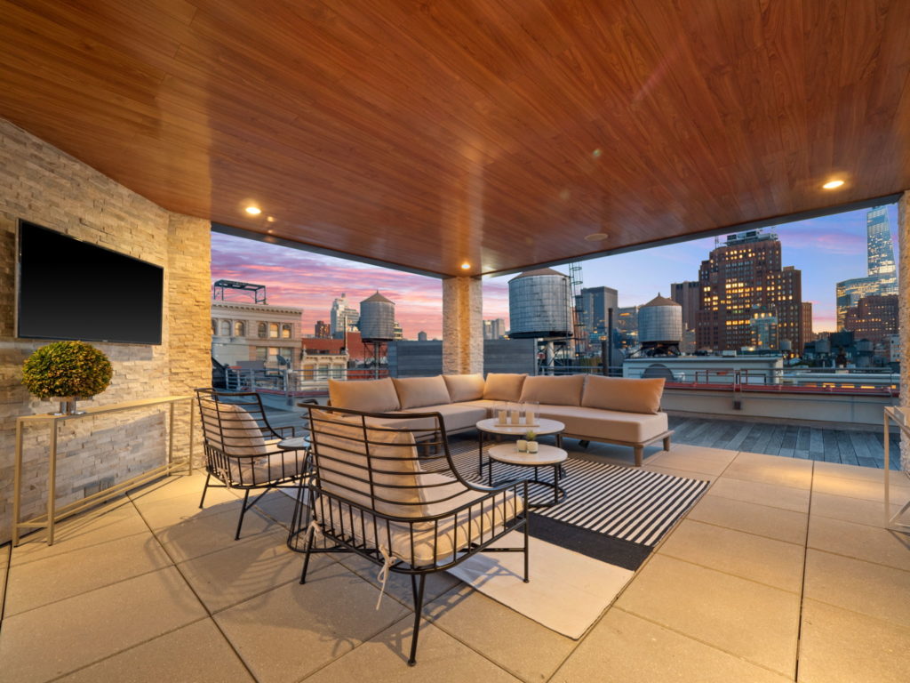 22-383-West-Broadway-Penthouse-Terrace-2