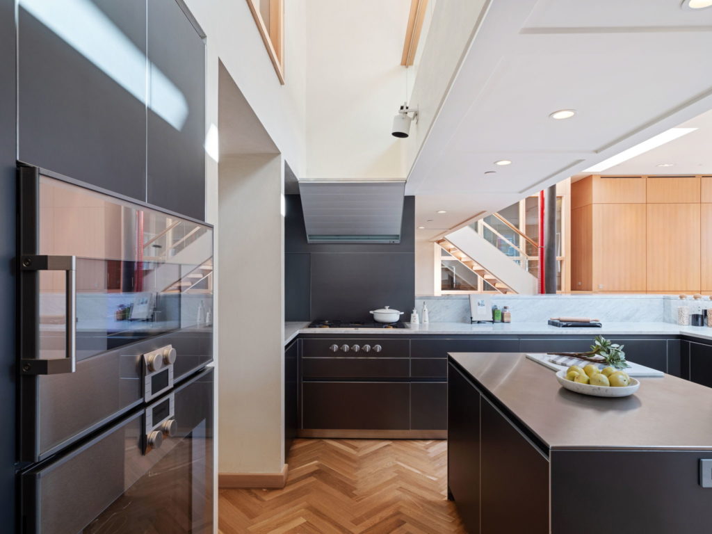 6-383-West-Broadway-Penthouse-Kitchen-2