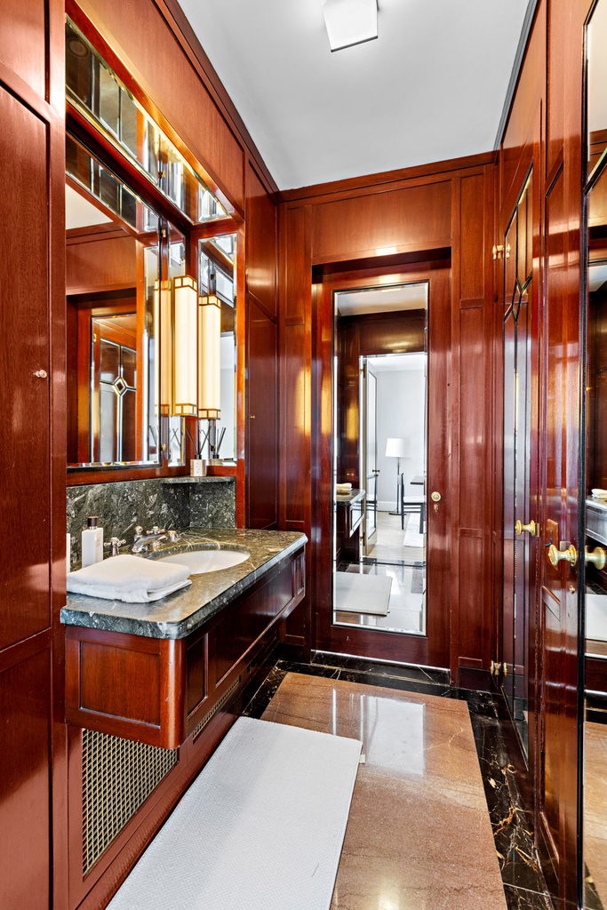 30 East 71, 11B - Bathroom 2