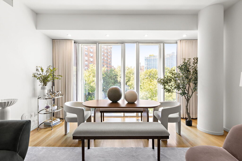 122 Greenwich_Dining
