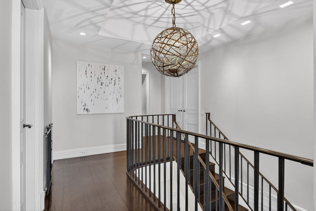 279 CPW, Landing